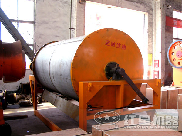 干式磁選機(jī)生產(chǎn)車間 干式磁選機(jī)生產(chǎn)車間