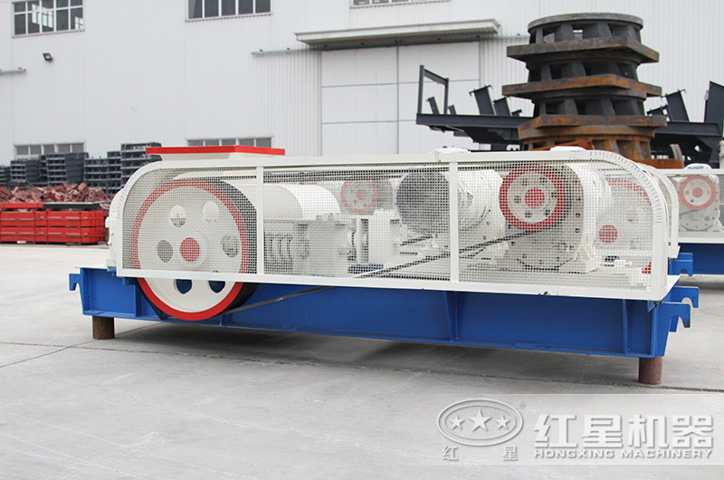 2PG0425對(duì)輥式破碎機(jī)設(shè)備展示 2PG0425對(duì)輥式破碎機(jī)設(shè)備展示